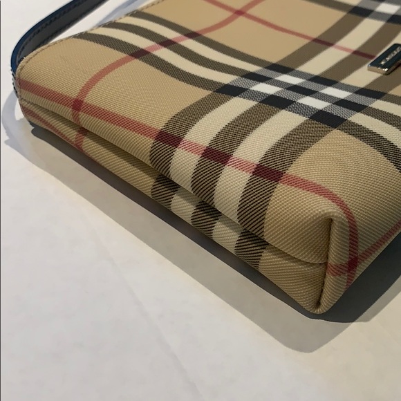 Burberry Nova Pochette Handbag - Picture 4 of 14